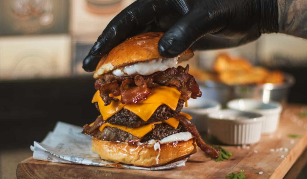 Descubra a Giones Bacon Burger, a melhor hamburgueria em Pinheiros