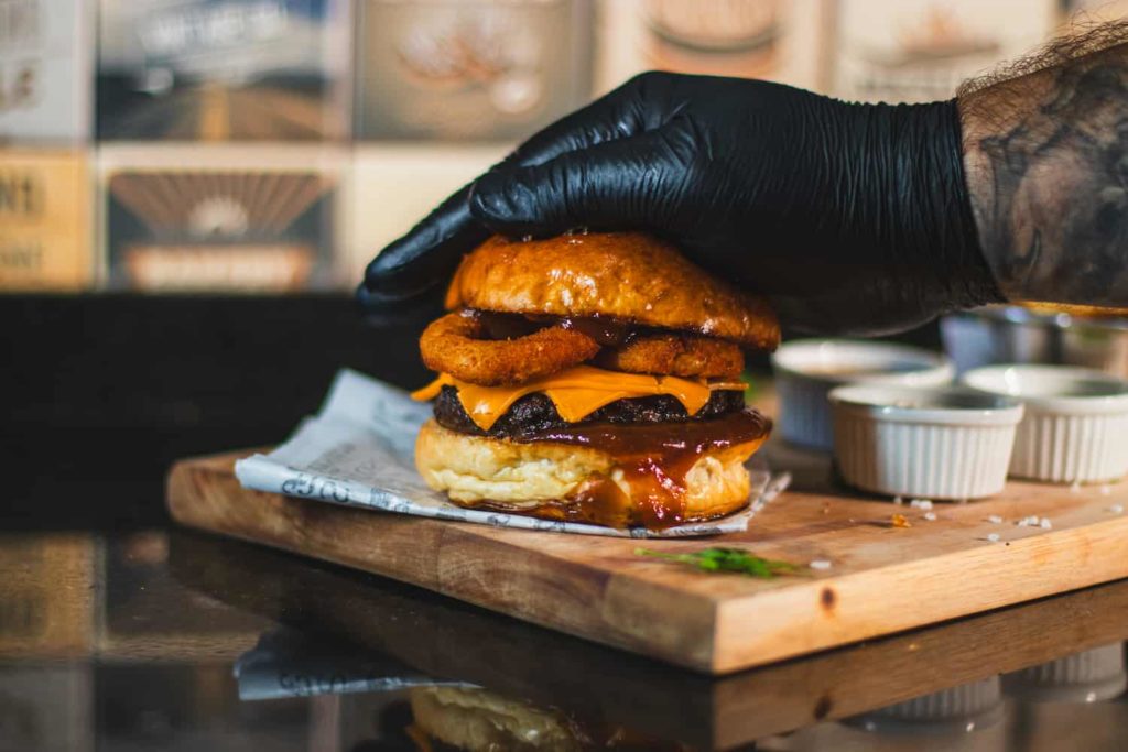 Melhor hamburgueria na Vila Romana venha para a Giones Bacon Burger!
